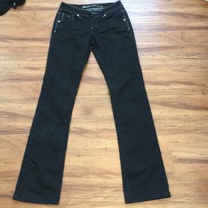 26x 35 Cowgirl Tuff Jeans